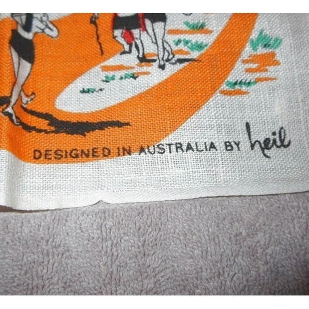 Vtg Australia Linen Souvenir Tea Towel Kangaroo Wildlife Joey Scenic Travel 31